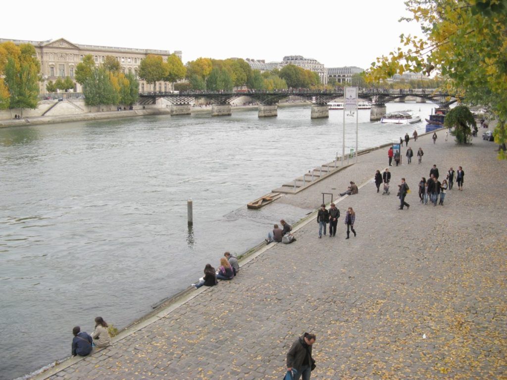 Guide Collaboratif de Paris Quai de Seine